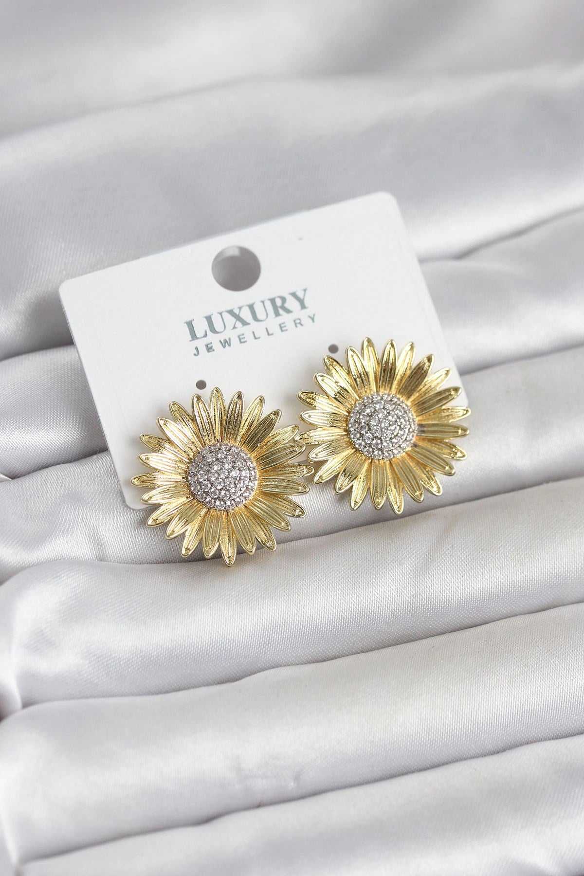 Mey İthalat® Papatya Model Zirkon Taşlı Pirinç Gold Renk Kadın Küpe