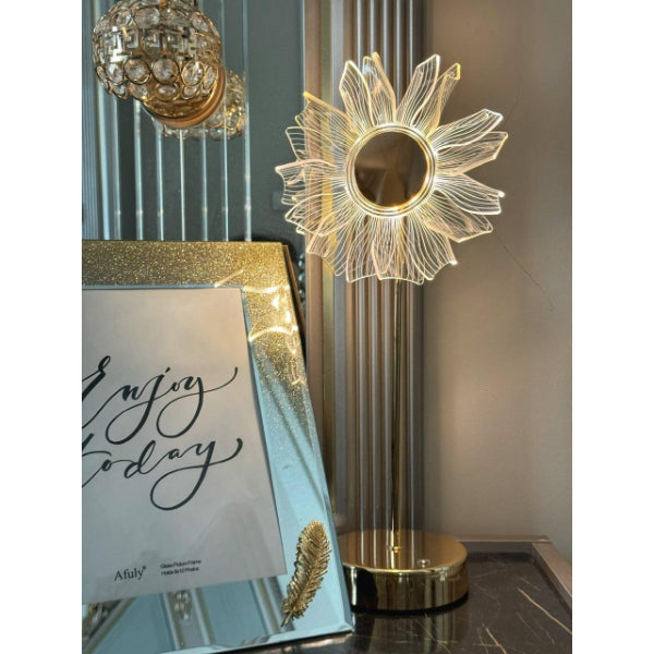 مصباح طاولة LED بتصميم زهرة