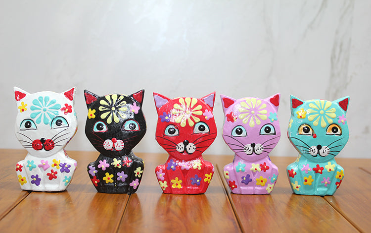 Wooden 5-Piece Cat Set Model 1