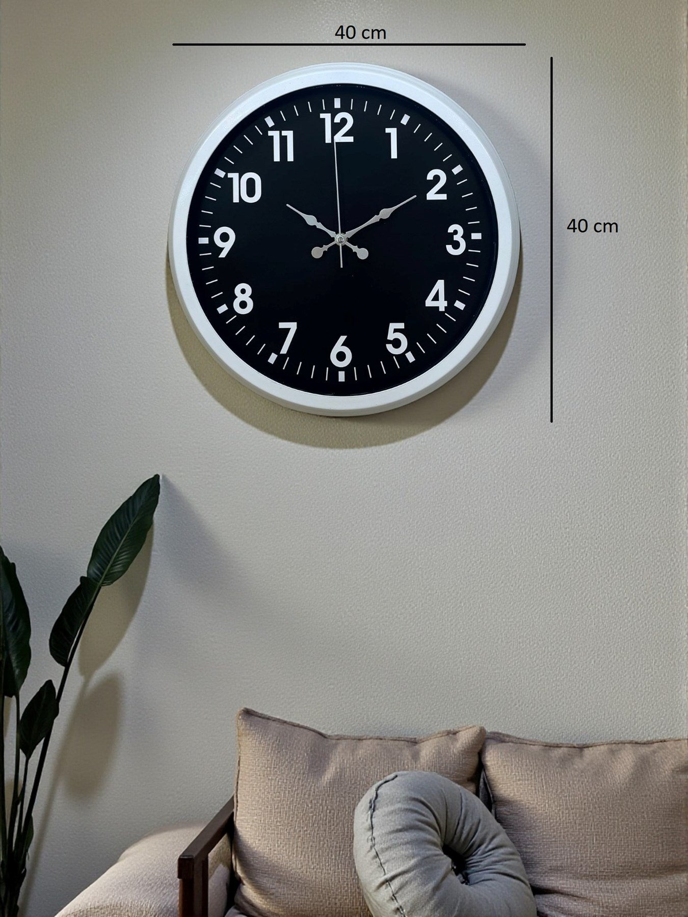White Pure Contrast 40 Cm Metal Duvar Saati