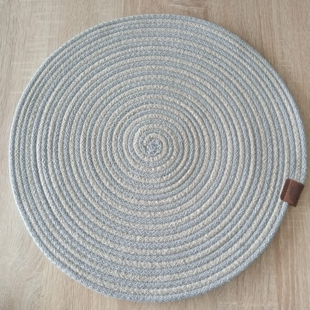 DecoHandy 39cm 2-Color Jute Knitted Placemat American Service