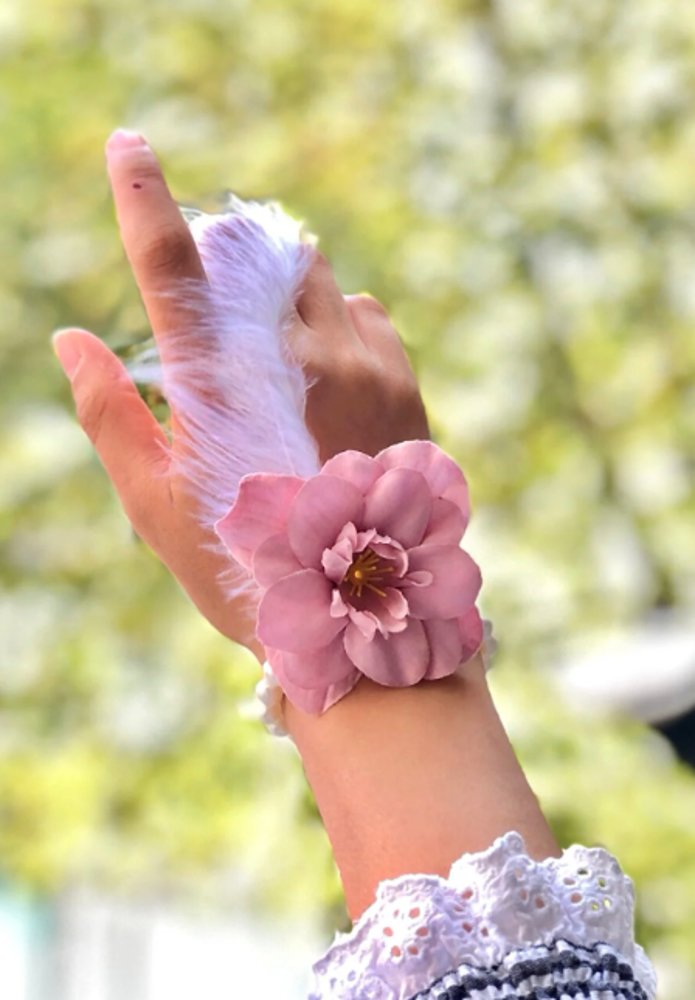 Bride to be Nedime Gelin Bilekliği Tüy ve İnci Boncuk Detaylı Pembe Renkli Bekarlığa Veda Partisi Bilekliği 10 Adet (5347)