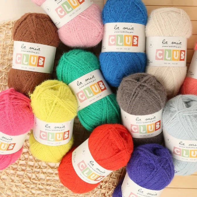 La Mia Club Cream Hand Knitting Yarn - 603