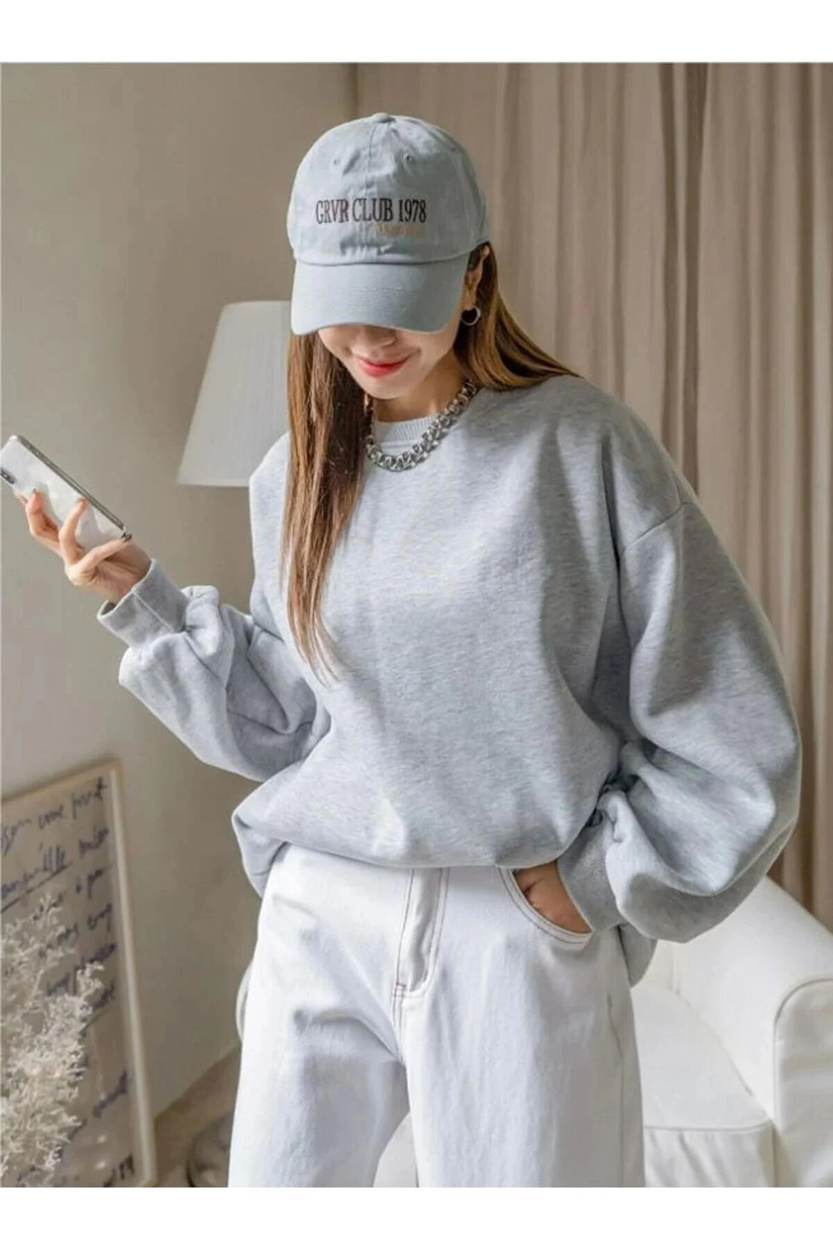 Women's Plain Crew Neck Sweatshirt - Grey