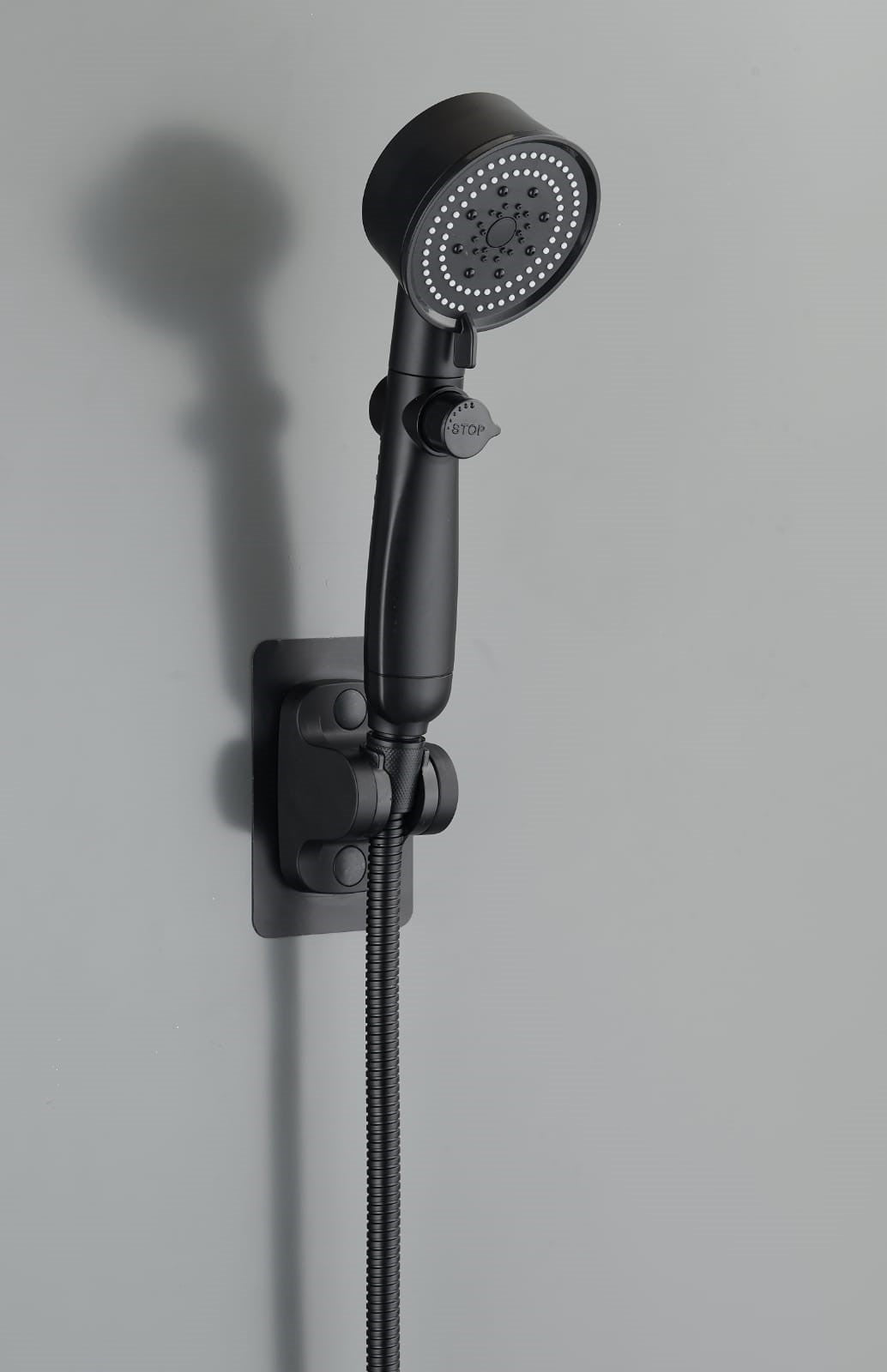 ROYAL BLACK FANNED GRADUATED STOP SHOWER HEAD (5347)