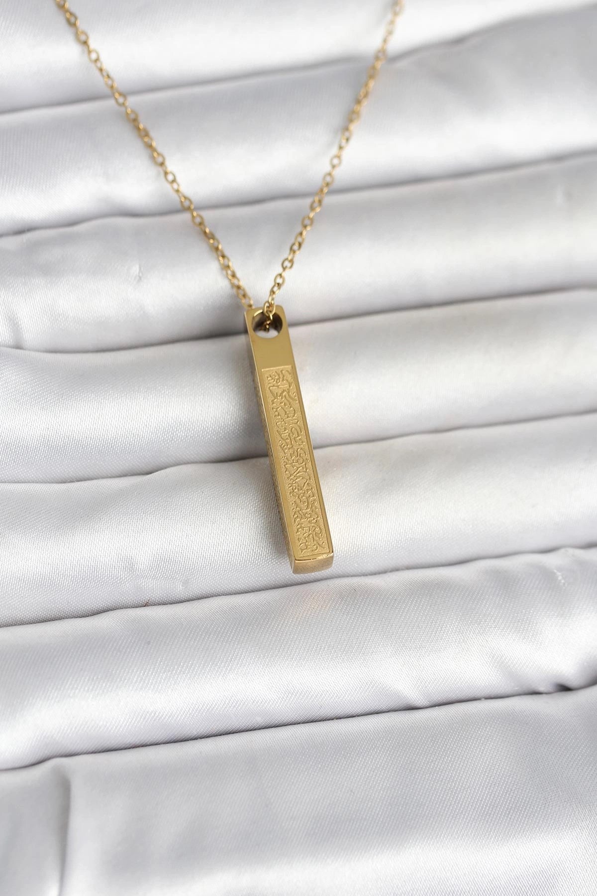 Mey İthalat® 316L Çelik Gold Renk Ayetel Kürsi Yazılı Bar Çubuk Kolye