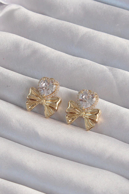 Mey İthalat® Pirinç Gold Renk Zirkon Taşlı Kalp Model Fiyonk Küpe