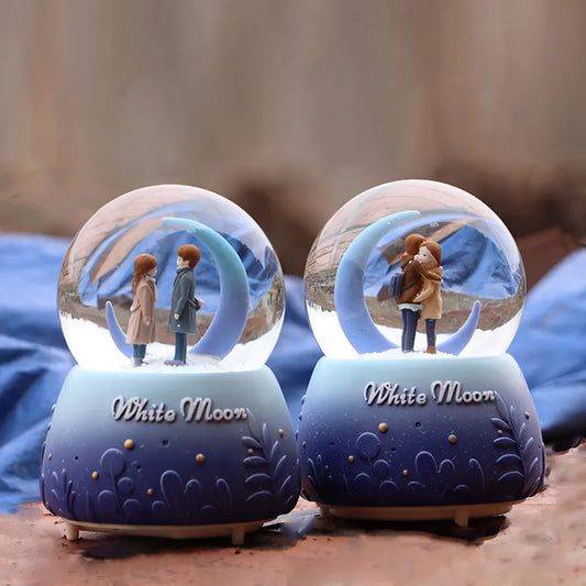 Cute Couple Battery-Operated Light-Up Snow Globe