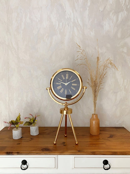 Gold Metal Mini Tripod Zarif Masa Saati 45×26 cm