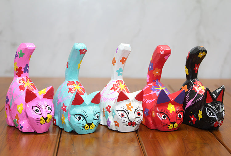 Wooden Cat Set of 5, Model 4