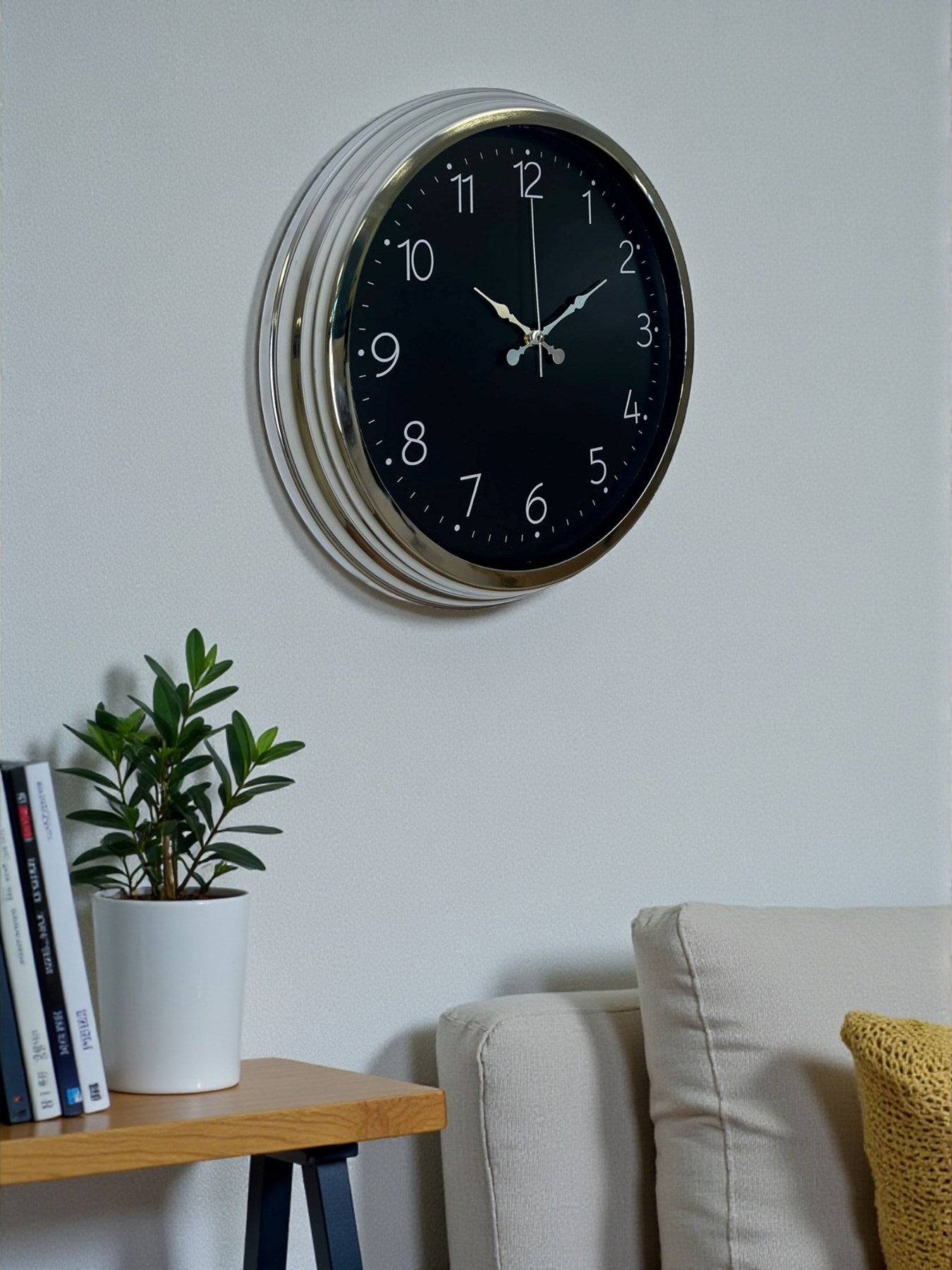 Dekoratif Ve Şık 40 Cm Krom Metal Duvar Saati