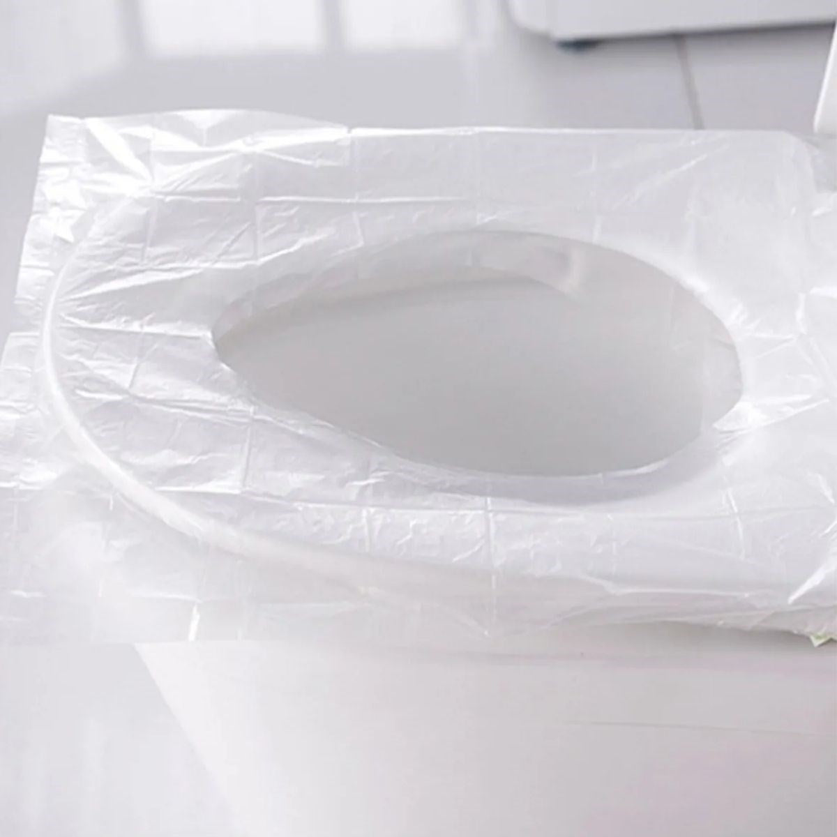 50 Disposable Hygienic Toilet Seat Covers (5347)