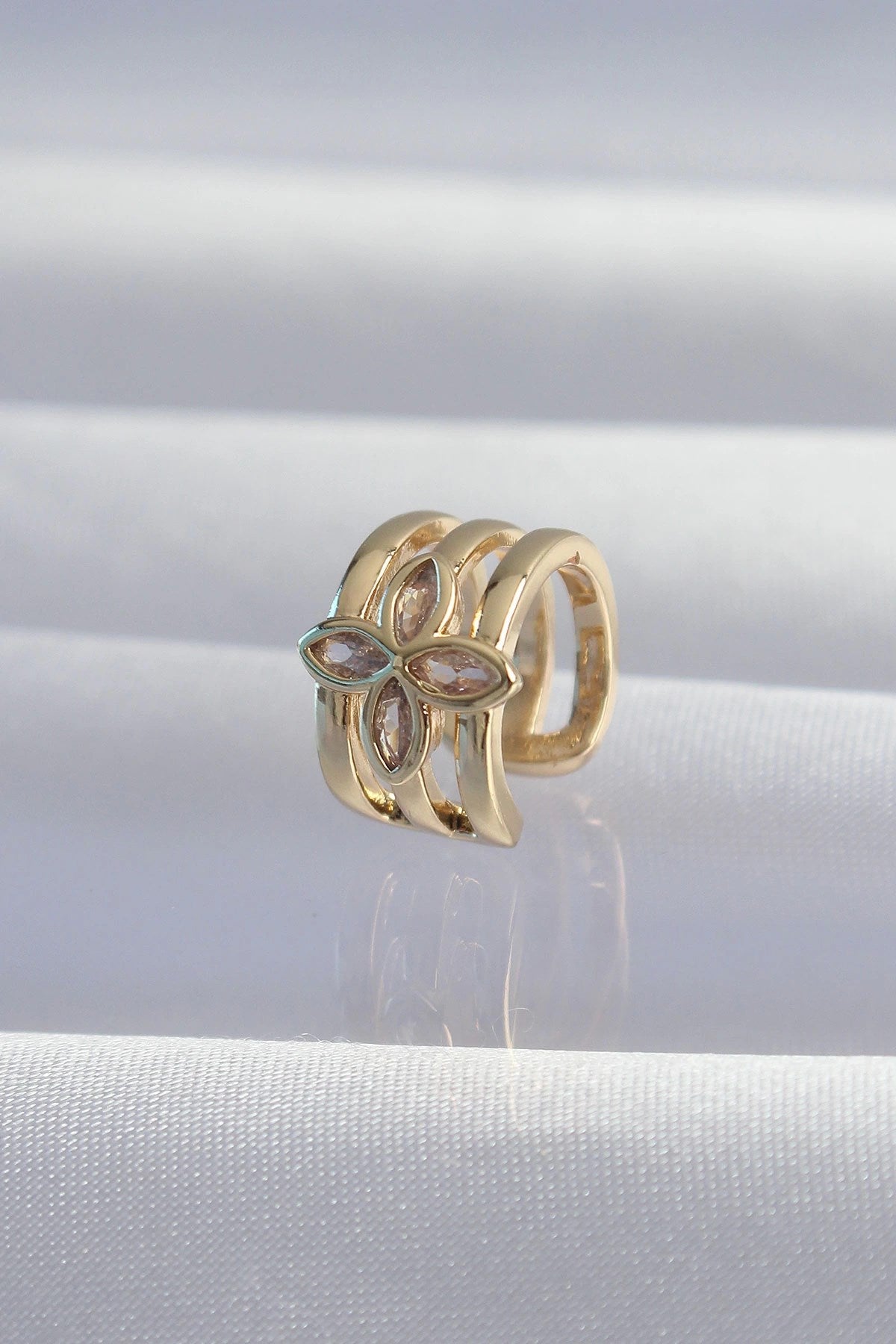 Mey İthalat® Pirinç Gold Renk Yonca Earcuff Küpe