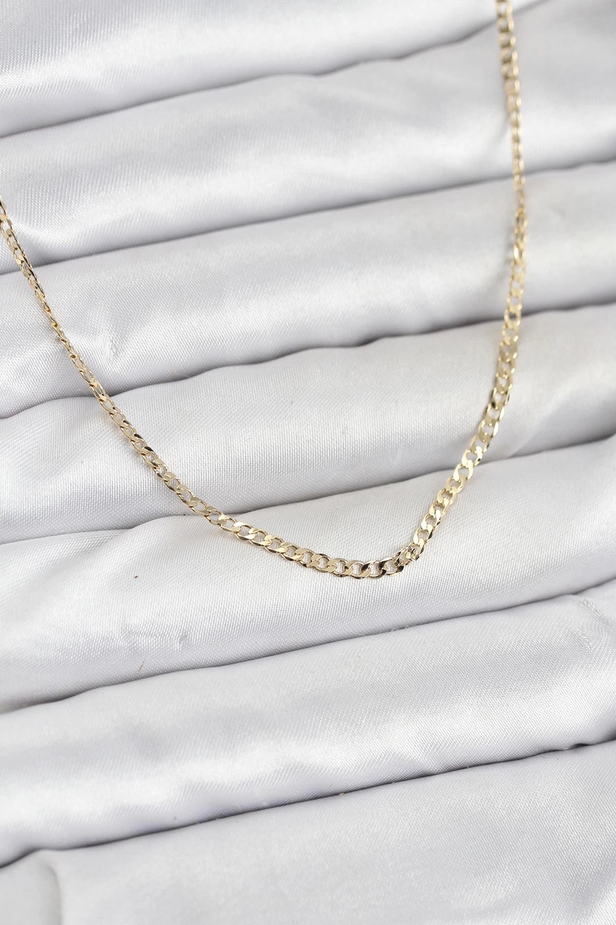 Mey İthalat® CM 14K Gold Renk Pirinç Zincir Model Kadın Kolye
