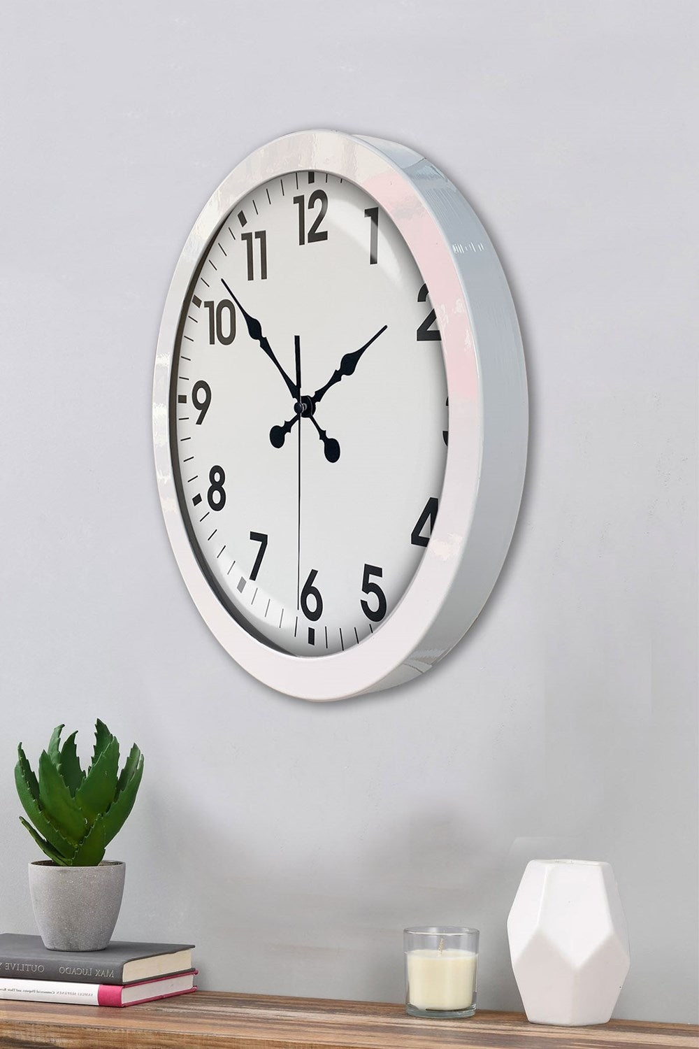 36 cm Beyaz Metal Standart Duvar Saati