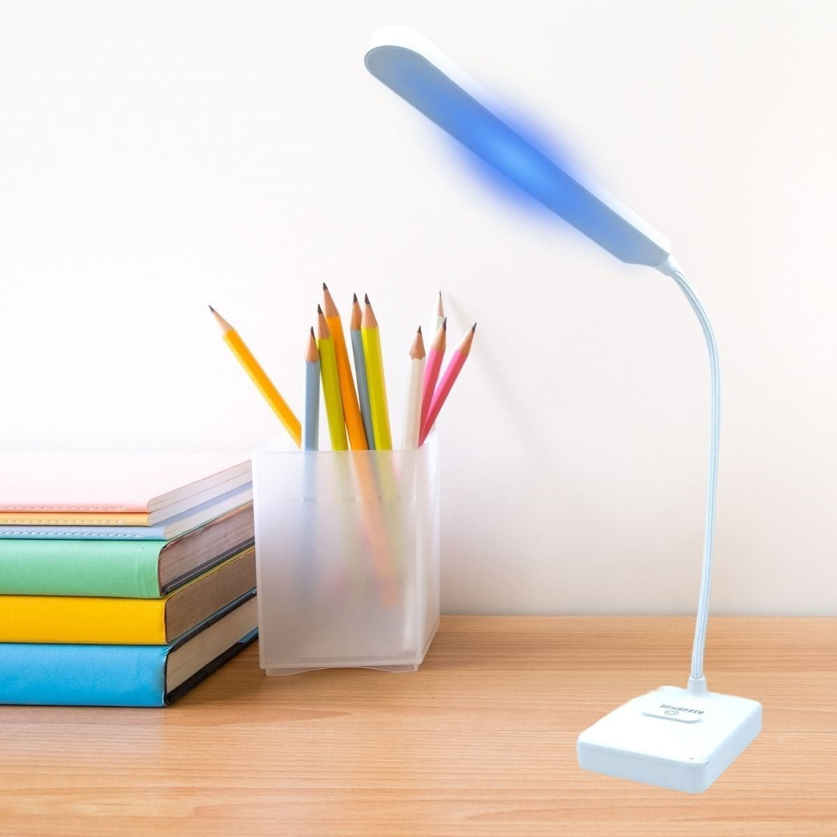 Starixa® İnce Uzun USBli Dokunmatik 3 Kademeli 360 Derece Özel Göz Korumalı led Lityum Masa Lambası