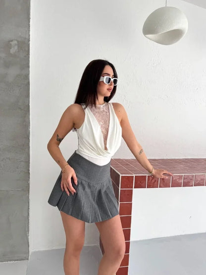 Dantel Detaylı Derin Dekolte Body Şık Kolsuz Yazlık Bodysuit - Beyaz