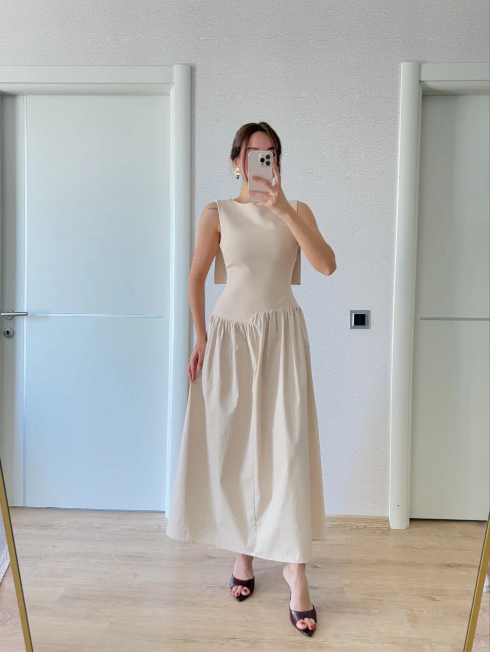 Crepe Back Wing Back Front Dart Detailed Long Women's Dress - Beige