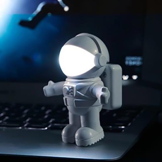ضوء ليلي USB رائد الفضاء