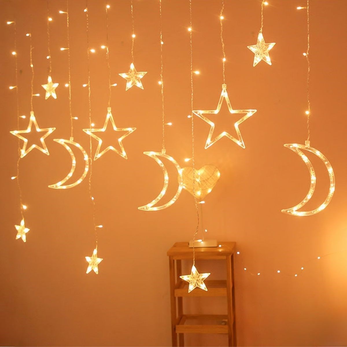 Ay ve Yıldız Figürlü Kumandalı 12 Sarkıtlı 120 LED Dekor Işık - Dekoratif Ortam ve Masaüstü Aydınlatması (5347)