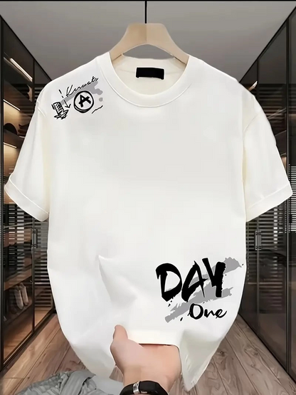 تيشيرت بيج سايز مطبوع برقبة دائرية "Day One" - أبيض