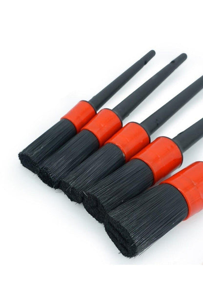 Detail Dash Brush مجموعة فُرَش لتنظيف السيارة