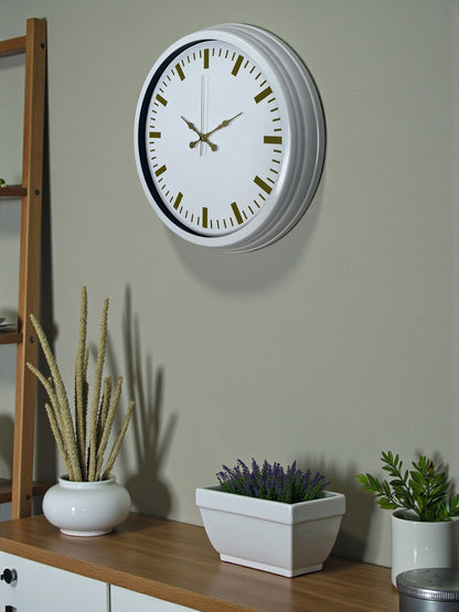 Beyaz Zarafet 40 Cm Metal Duvar Saati