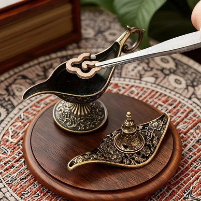 مبخرة بتصميم المصباح السحري
