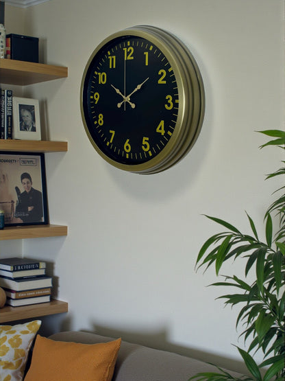 40 Cm Metal Eskitme Klasik Duvar Saati