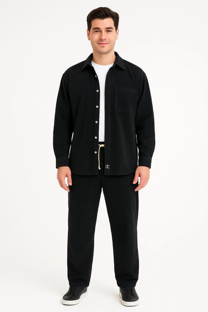 Erkek Kadife Oversize Takım - Gömlek ve Pantolon İkili Set Füme Corduroy Şıklığı, Rahat ve Zarif Duruş Yumuşak Dokulu Kadife Kumaş, Düğmeli Gömlek Üst ve Lastikli Pantolon Alt Parça ile Gün Boyu Konfor- Siyah