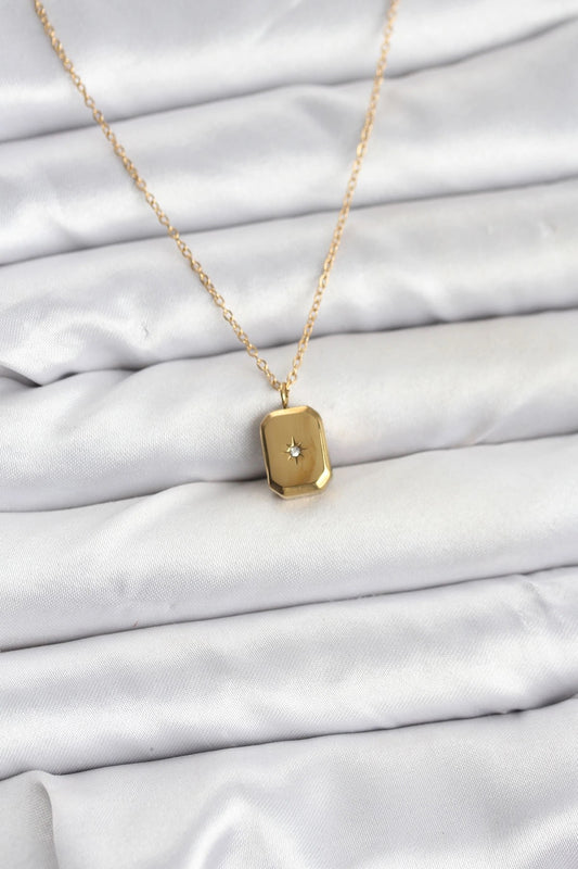 Mey İthalat® 316L Çelik Zincir Gold Renk Minimal Kutup Yıldızı Model Kadın Kolye