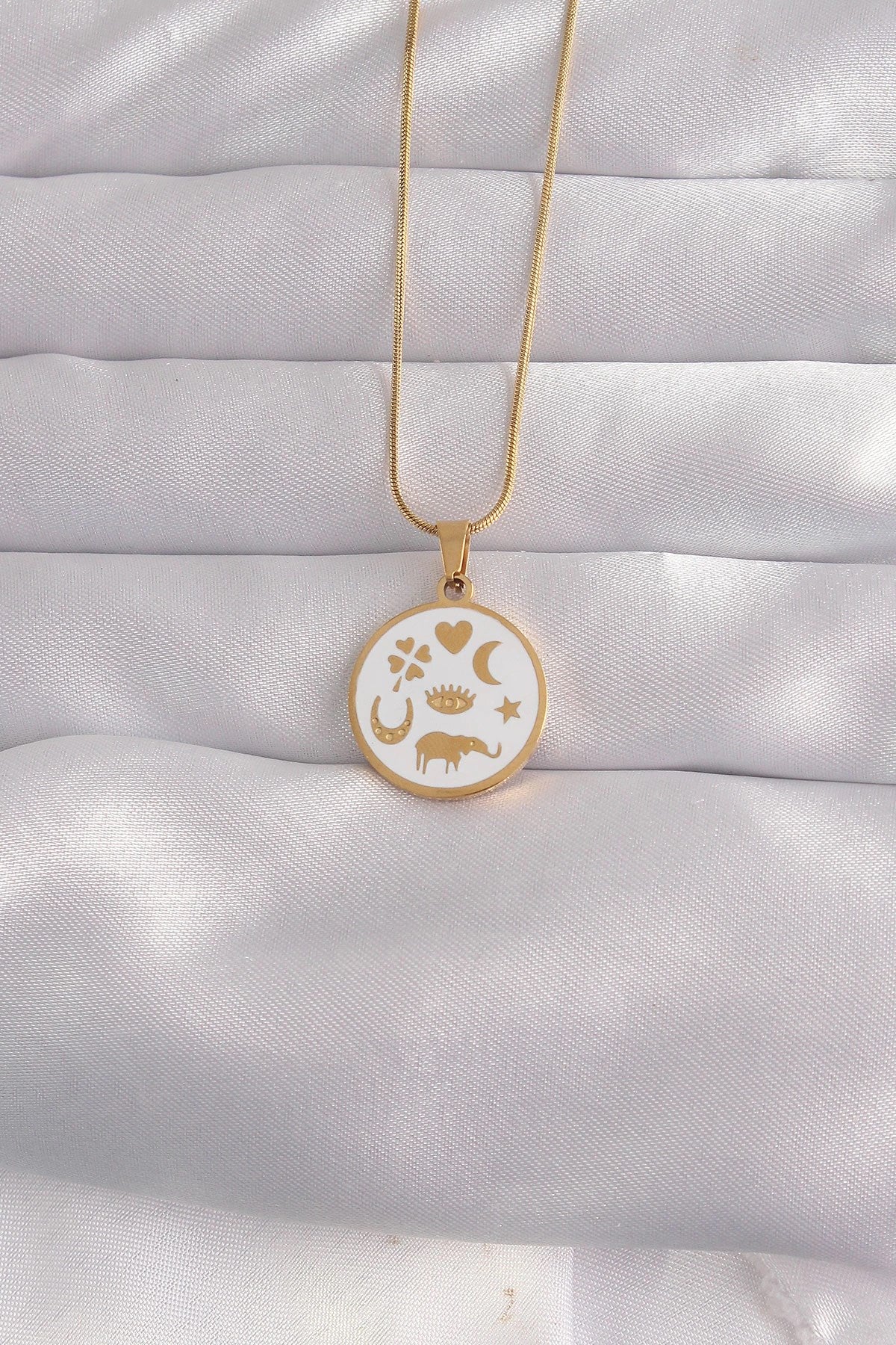 Mey İthalat® 316L Çelik Gold Renk Beyaz Mineli Karışık Figürlü Tarot Kolye