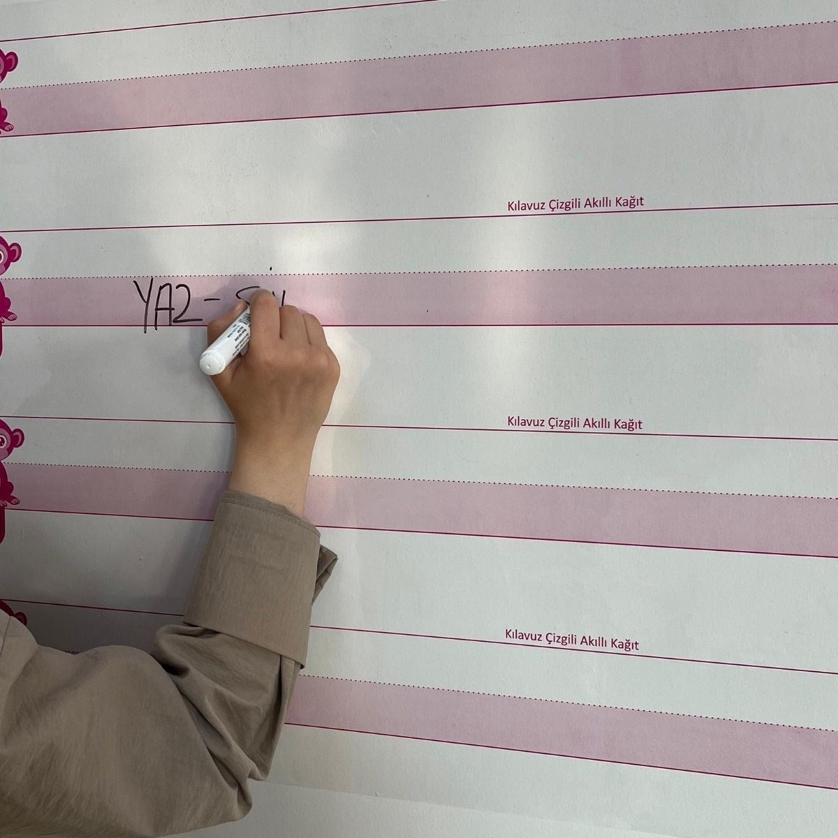 Starixa® Lined Smart Paper Whiteboard Leaves No Trace on the Wall Static Compliant with New Curriculum 100x56cm
