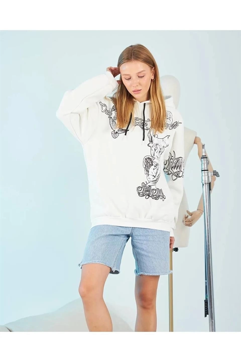 Women's Hooded Three-Thread Sweatshirt - White Strong Sculpture Print, Comfortable Fit, Modern Design with Kangaroo Pocket