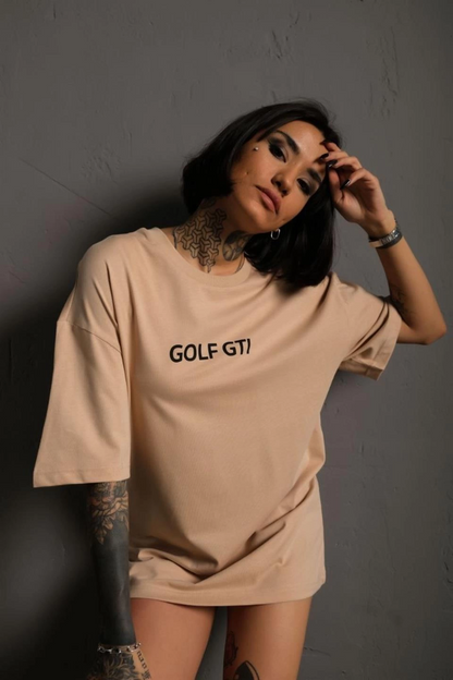 Kadın Oversize Baskılı Tişört - Golf GTI Retro Araba Desenli, Ön & Arka Dijital Baskı, Sokak Modası Stil - Bej