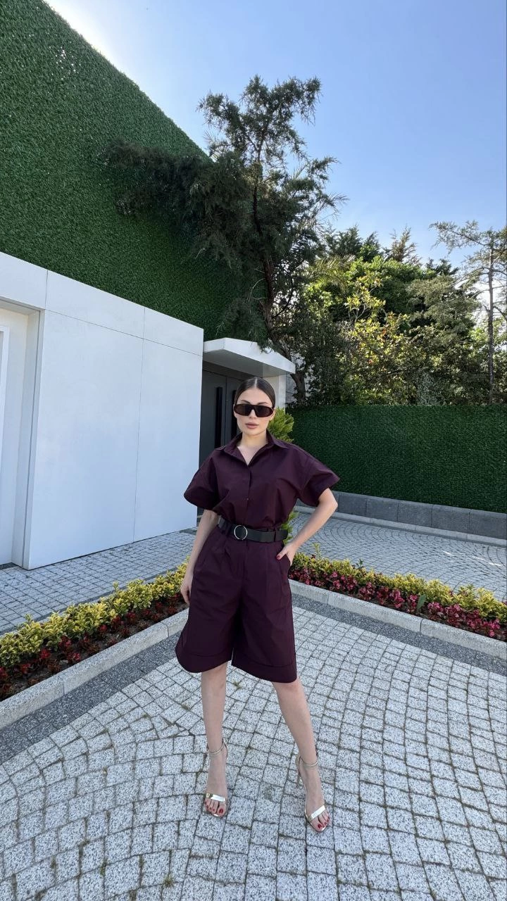 Women's Collared Shirt and Belted Shorts Set - Burgundy