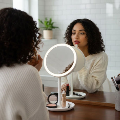 مرآة مكياج مستديرة بإضاءة LED - مرآة مكياج وعناية بالبشرة احترافية دوارة 360 درجة مع إضاءة تعمل باللمس قابلة للتعديل (5347)