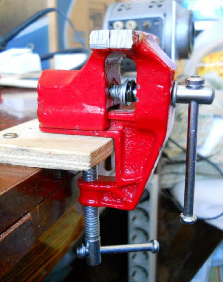 Vice 70mm Mini Table Clamp Vise (5347)