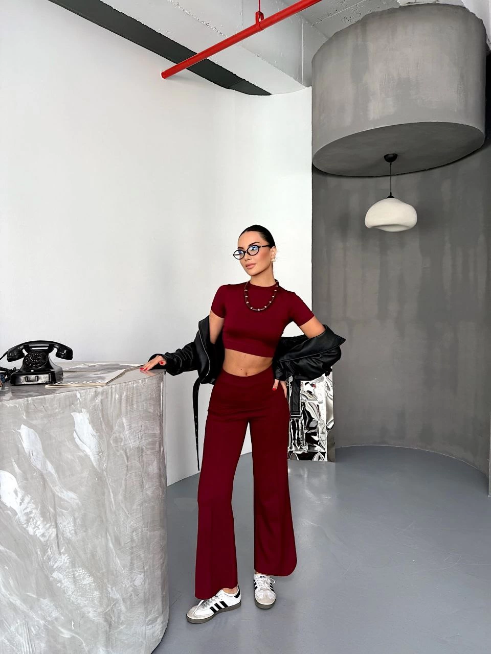 Osy Modal Soft Fabric Short Sleeve Crop Top and Spanish Leg Pants Two-Piece Set - Burgundy