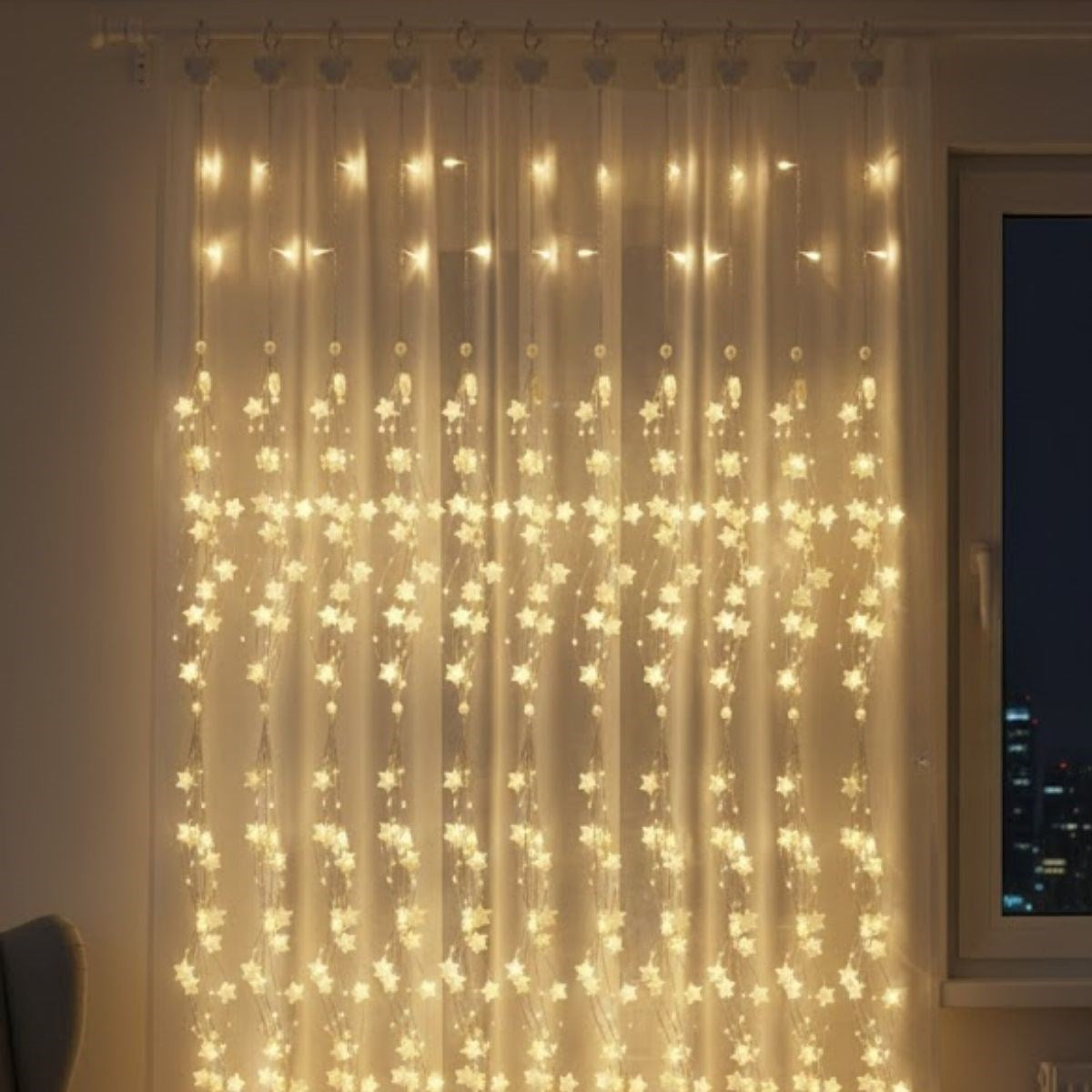 Saçaklı 3*3 Metre Yıldız Boncuklu Dekor Led USB Ev, Oda ve Organizasyon Dekoru hakkında ürün açıklaması (5347)