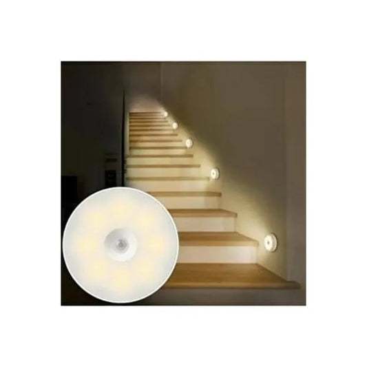 مصباح LED بمستشعر حركة
