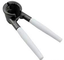 STAR-955 GOOD WHITE HANDLE NUTCRACKER (5347)
