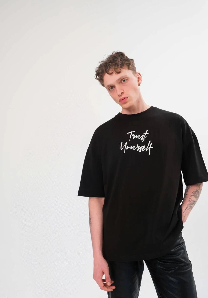 Unisex Crew Neck Printed Oversized T-Shirt - Black